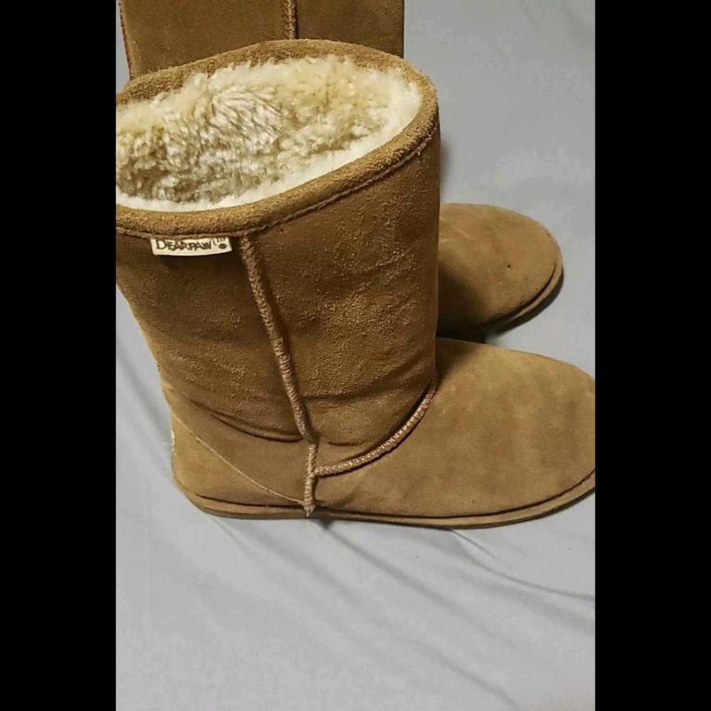 Bearpaw size 11 women's boots